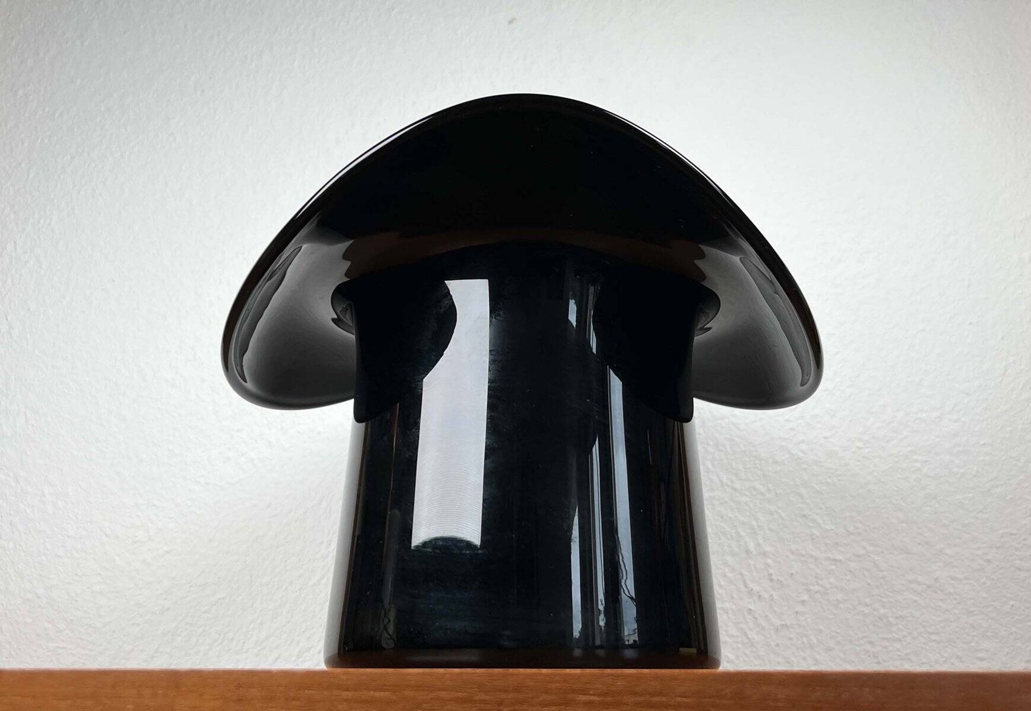 Vintage Italian vase top hat in Murano glass, 1980s.