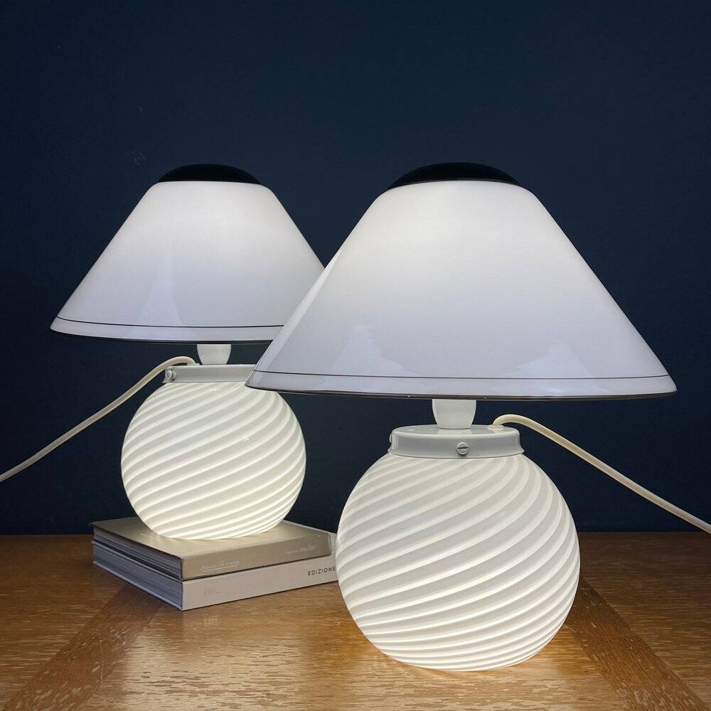 White Murano table lamps, 1970s, set of 2