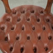 Chaise de bureau Chesterfield rotative en cuir de vache marron