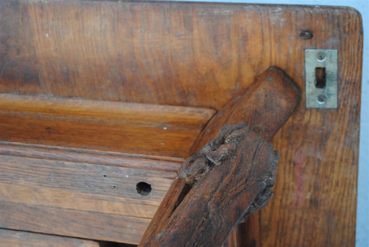 Art nouveau 1900 oak coffee table