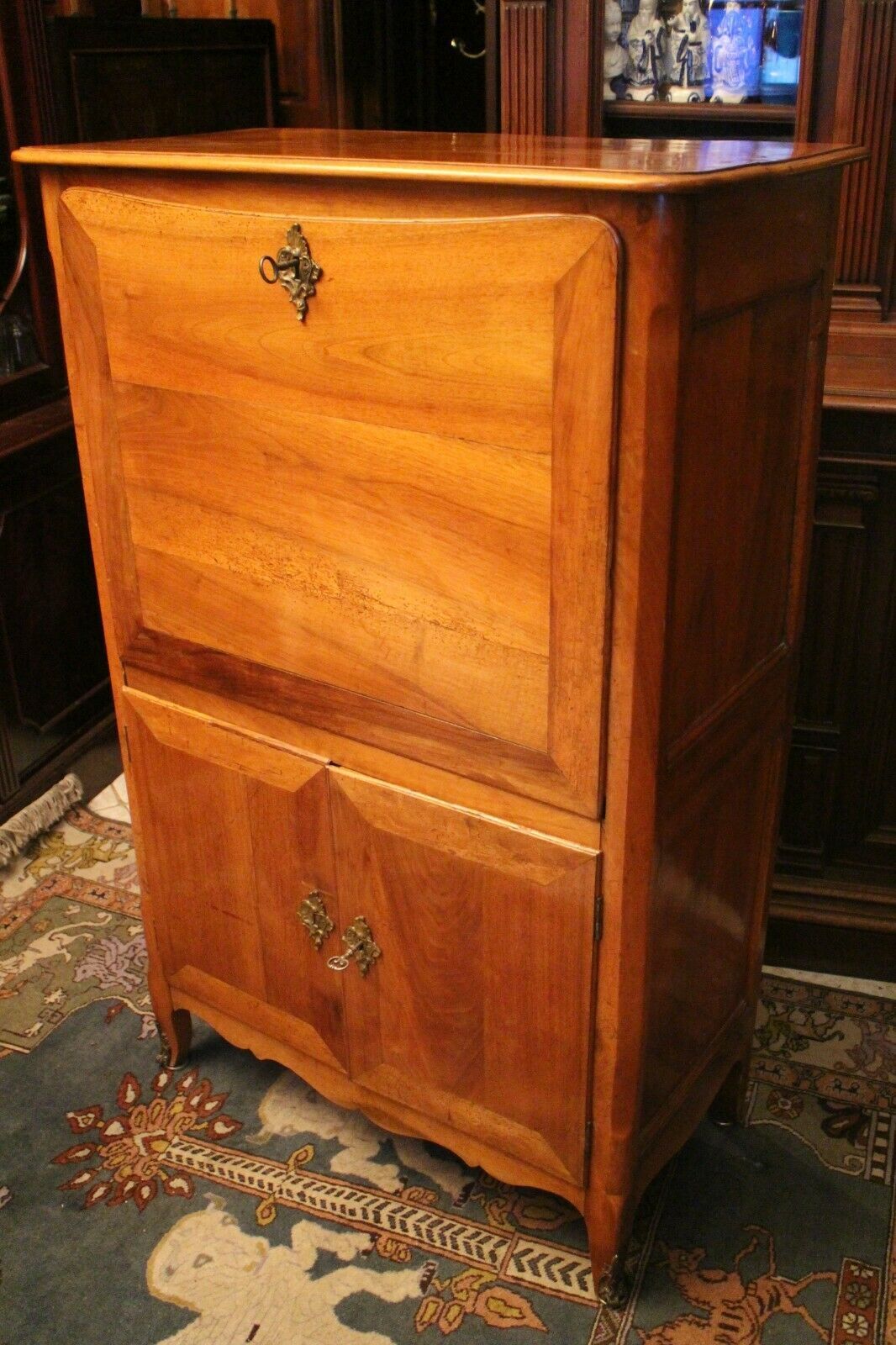 Secretary Louis XV in solid blond walnut period 18th