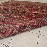 Handmade Persian Bachtiar rug 306x213