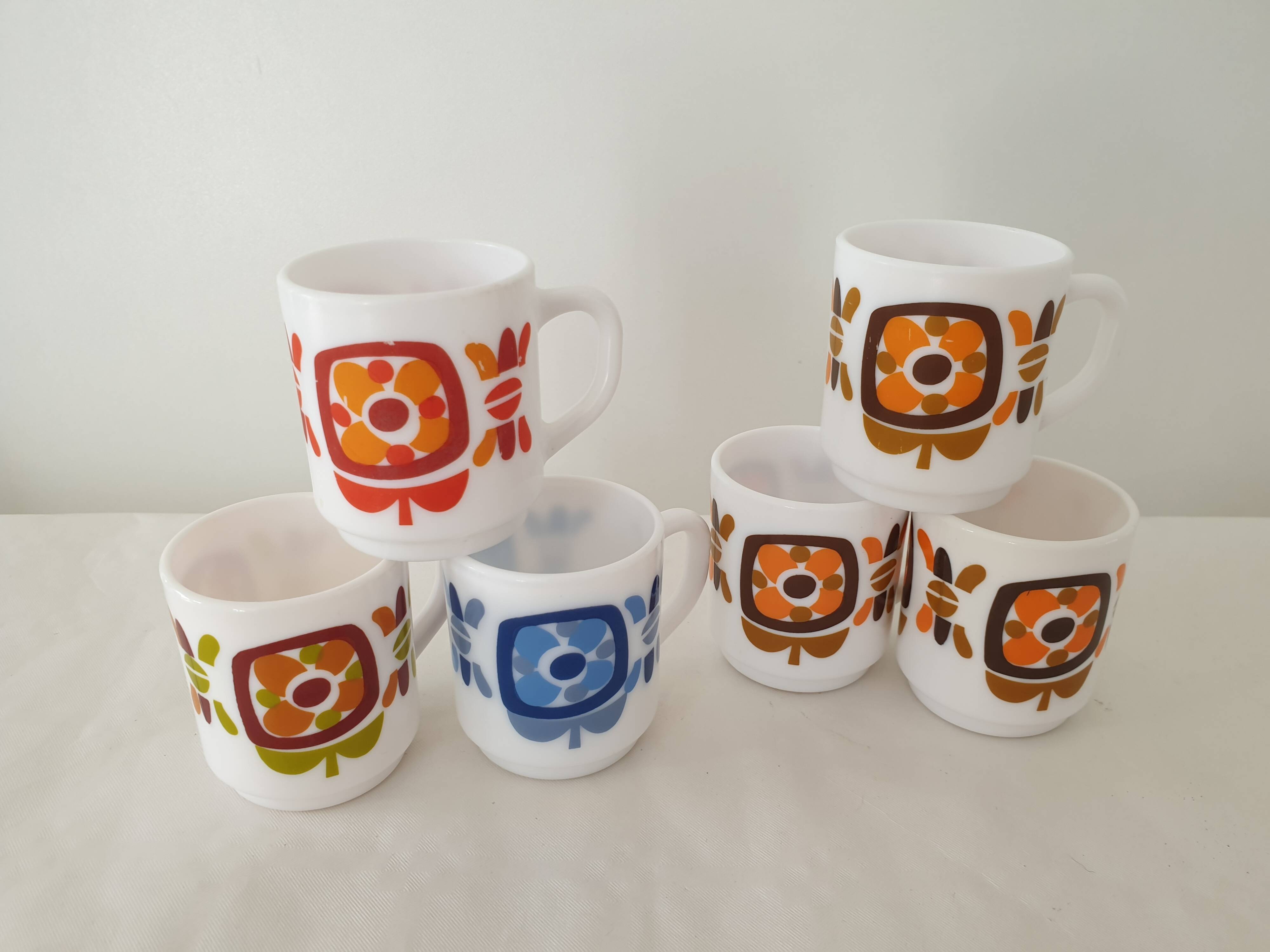 Set of 6 small Mobil Vintage coffee cups (Diameter 5.5)