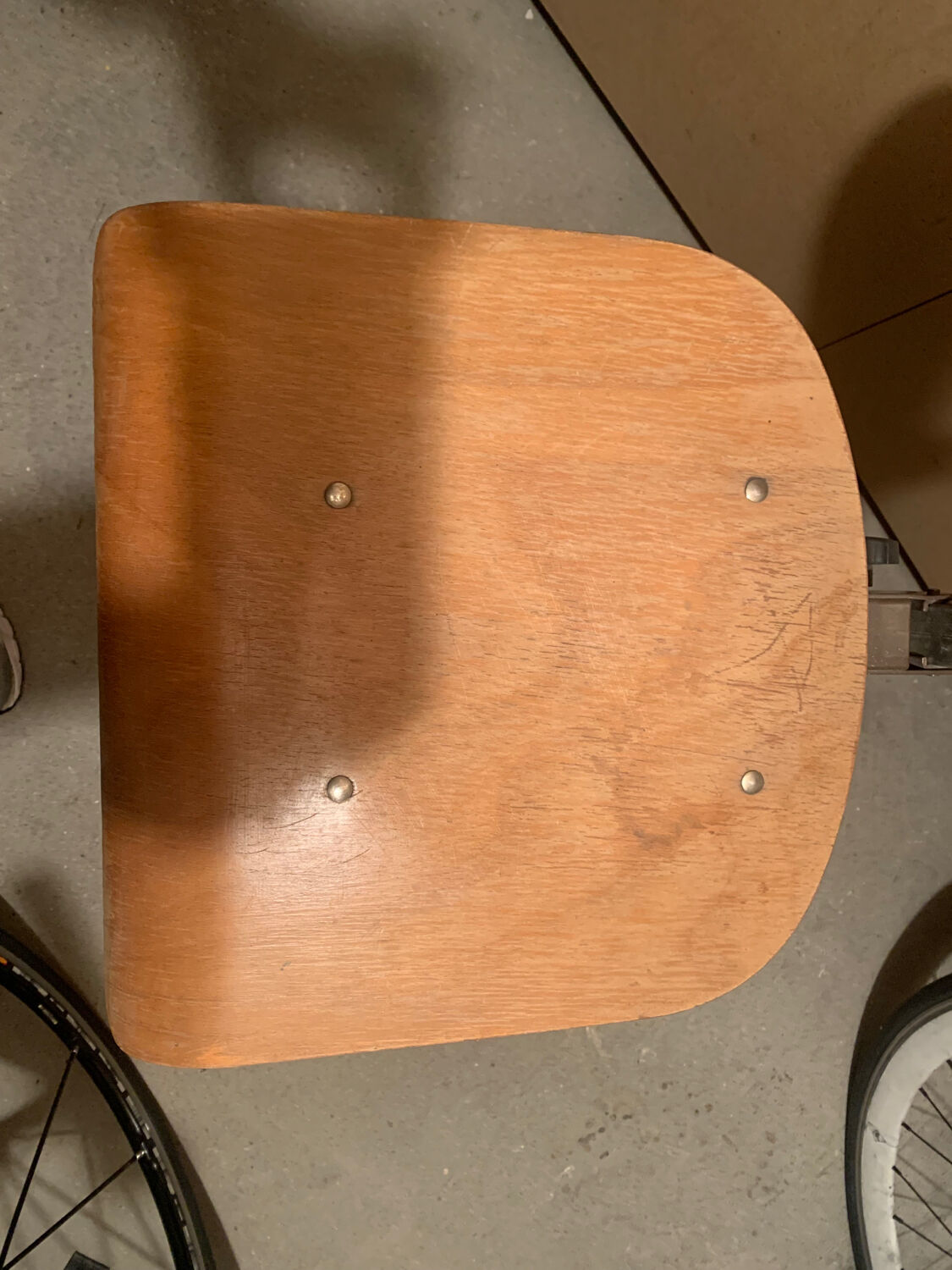 Adjustable workshop chair