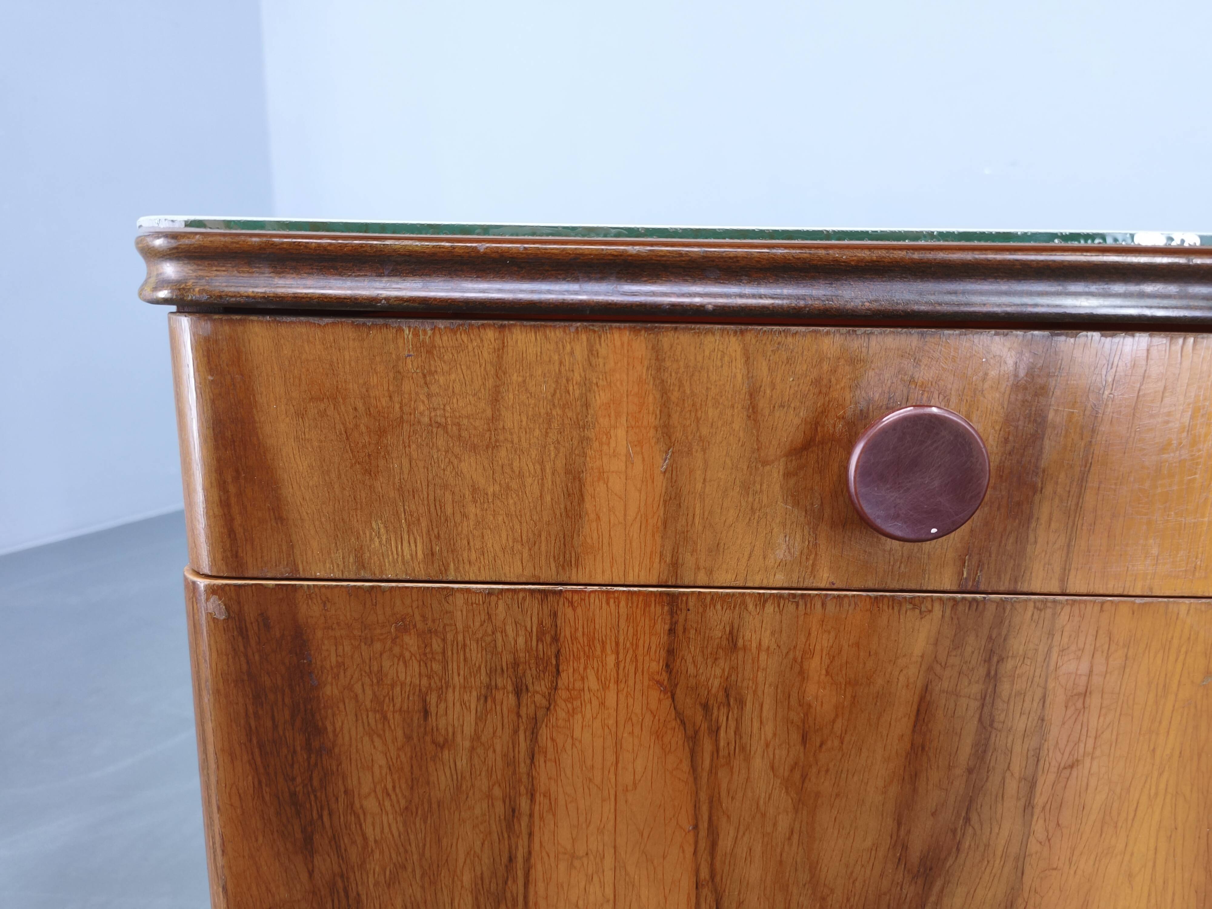 Pair of Mid-Century Walnut Nightstands with Glass Tops, 1950s