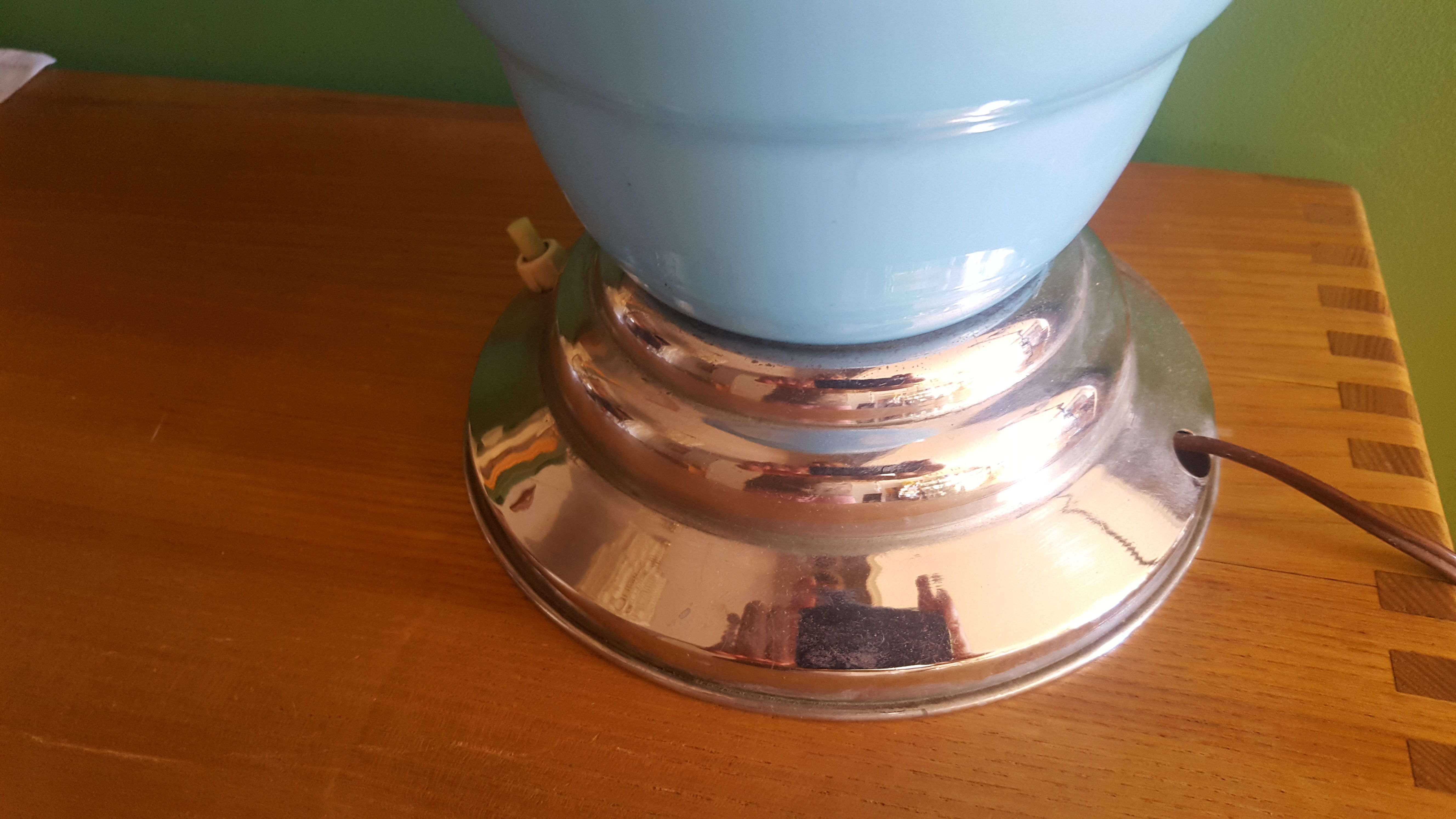 Art deco lamp in opaline