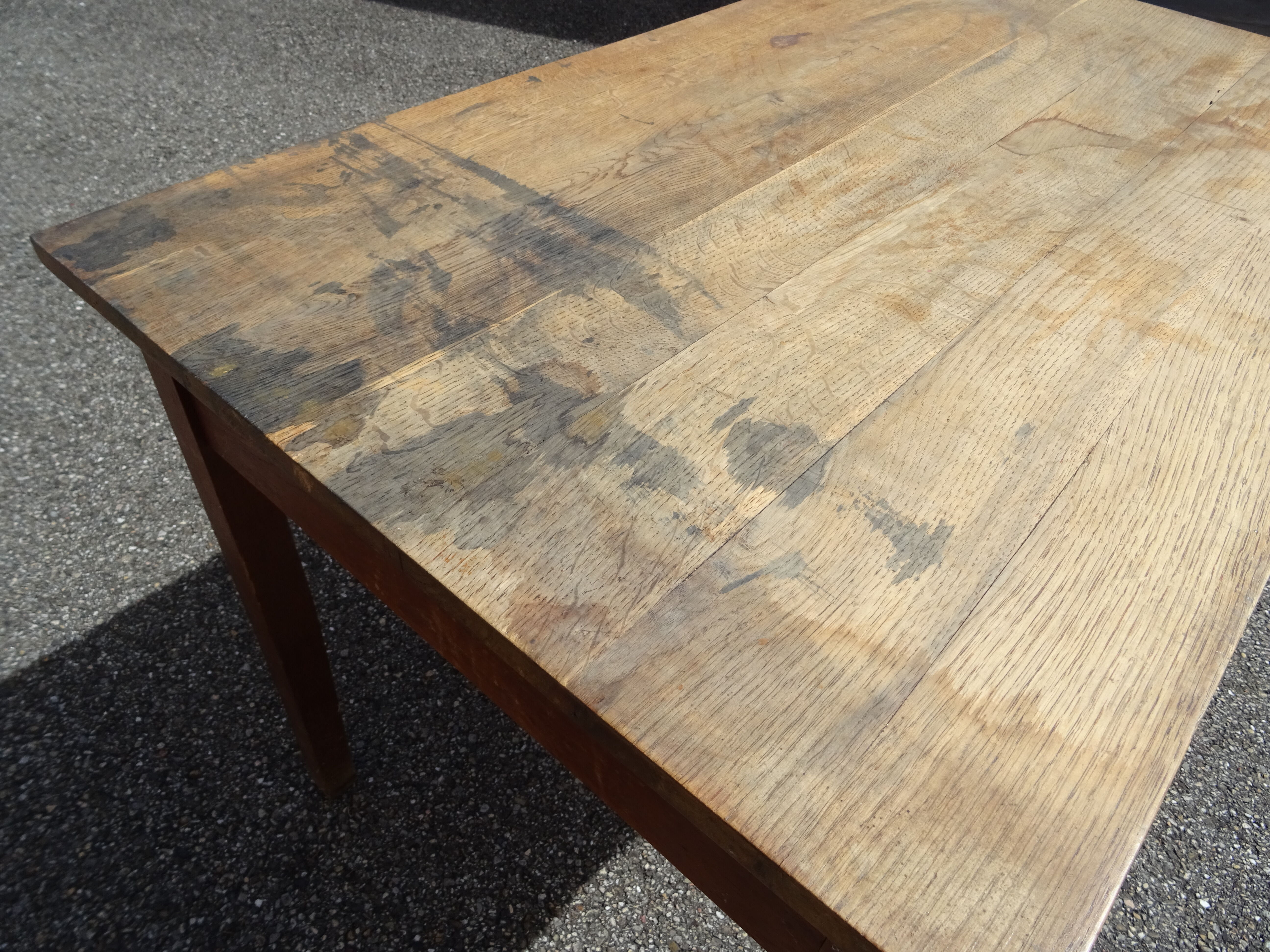 Country farmhouse table with 2 drawers