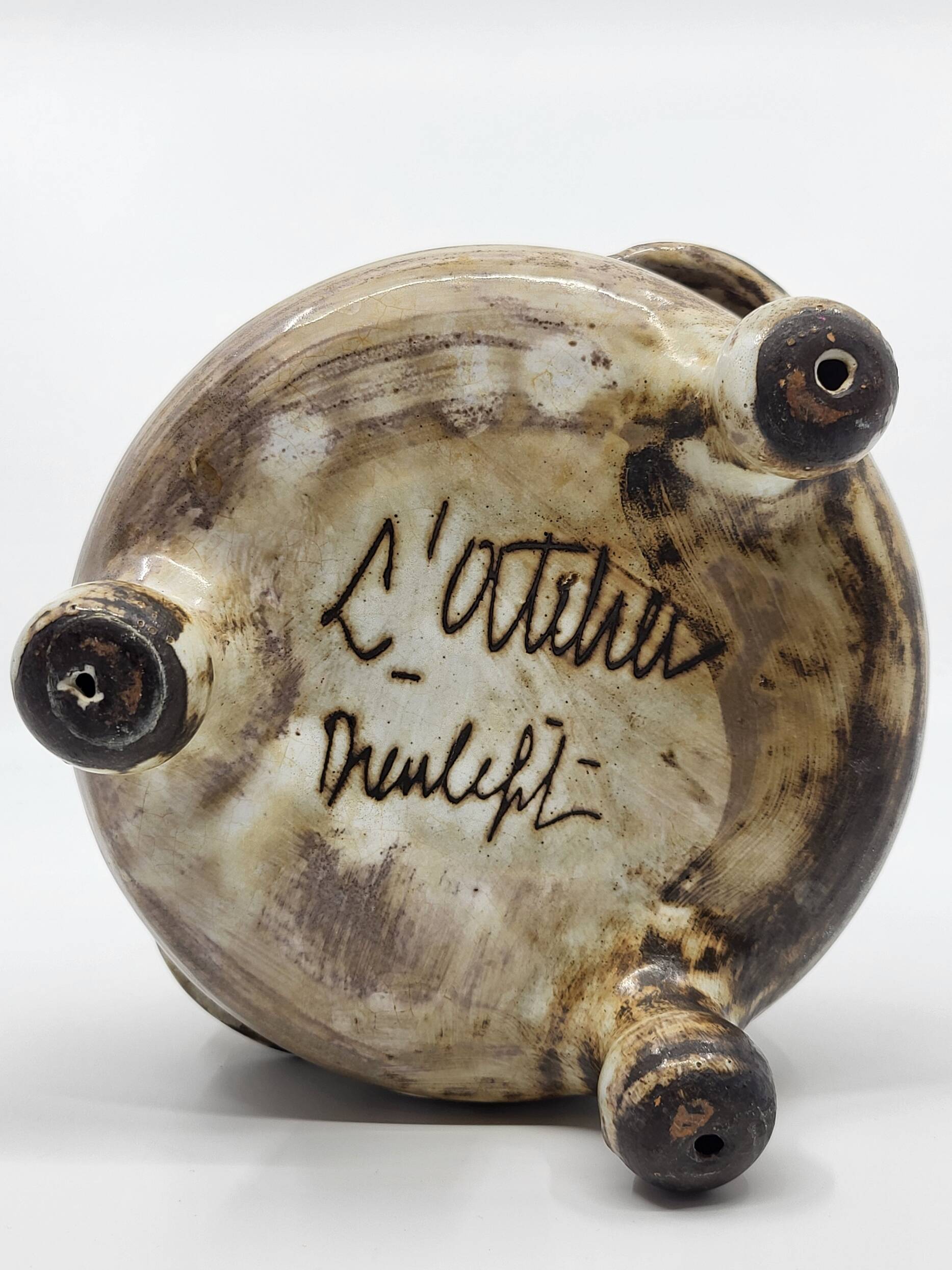 Jacques Pouchain tripod pocket emptier, Dieulefit workshop, French ceramics 1960