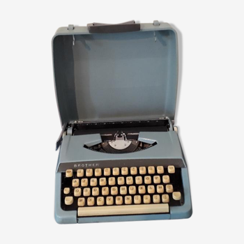 Machine à écrire portative Brother vintage