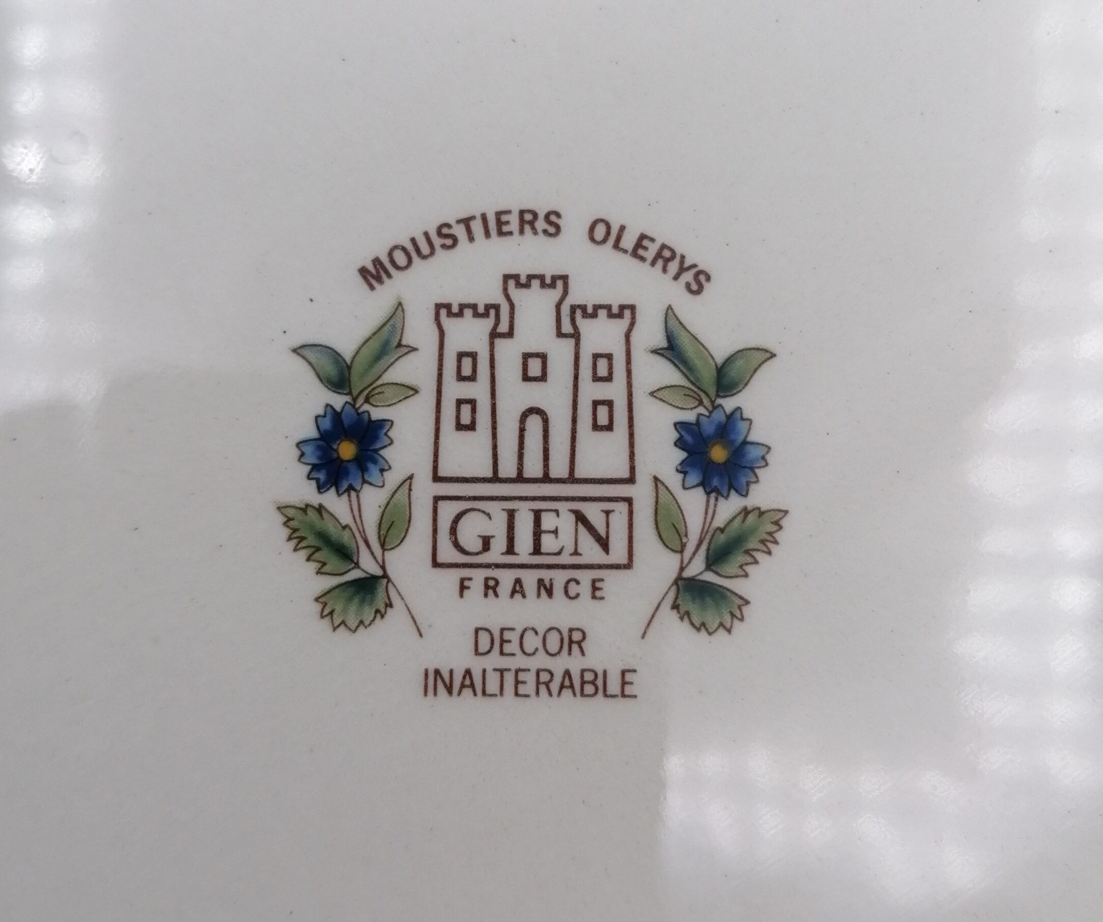 Gien plate