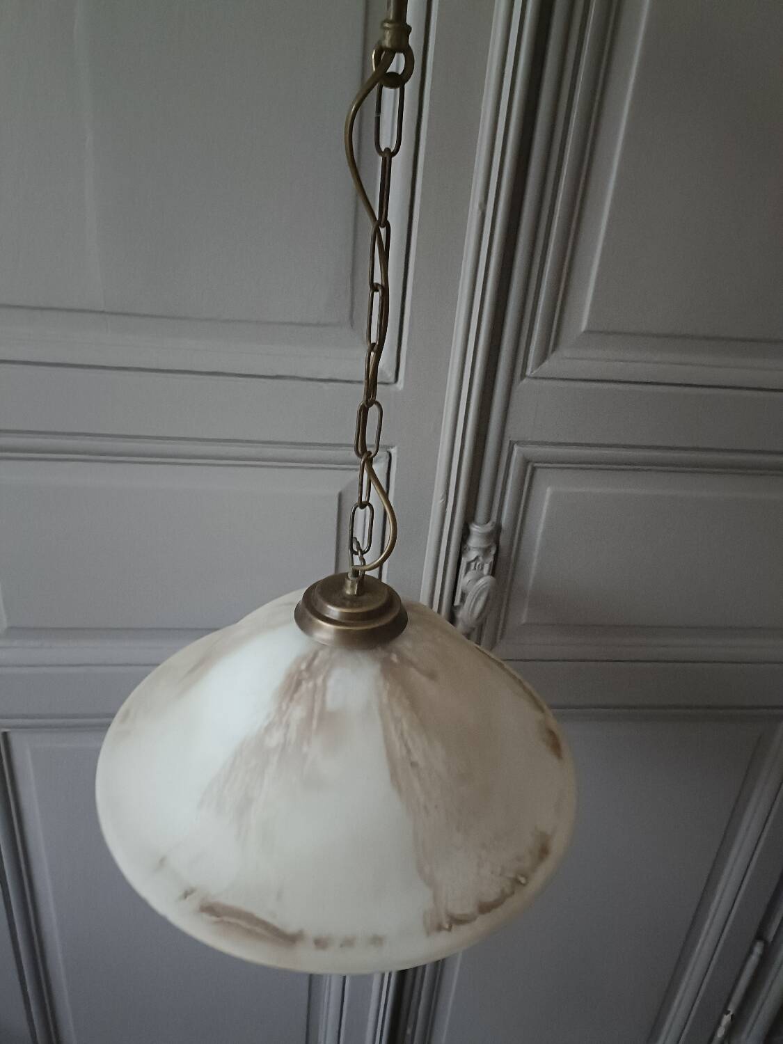 Art Deco style pendant light with marbled glass