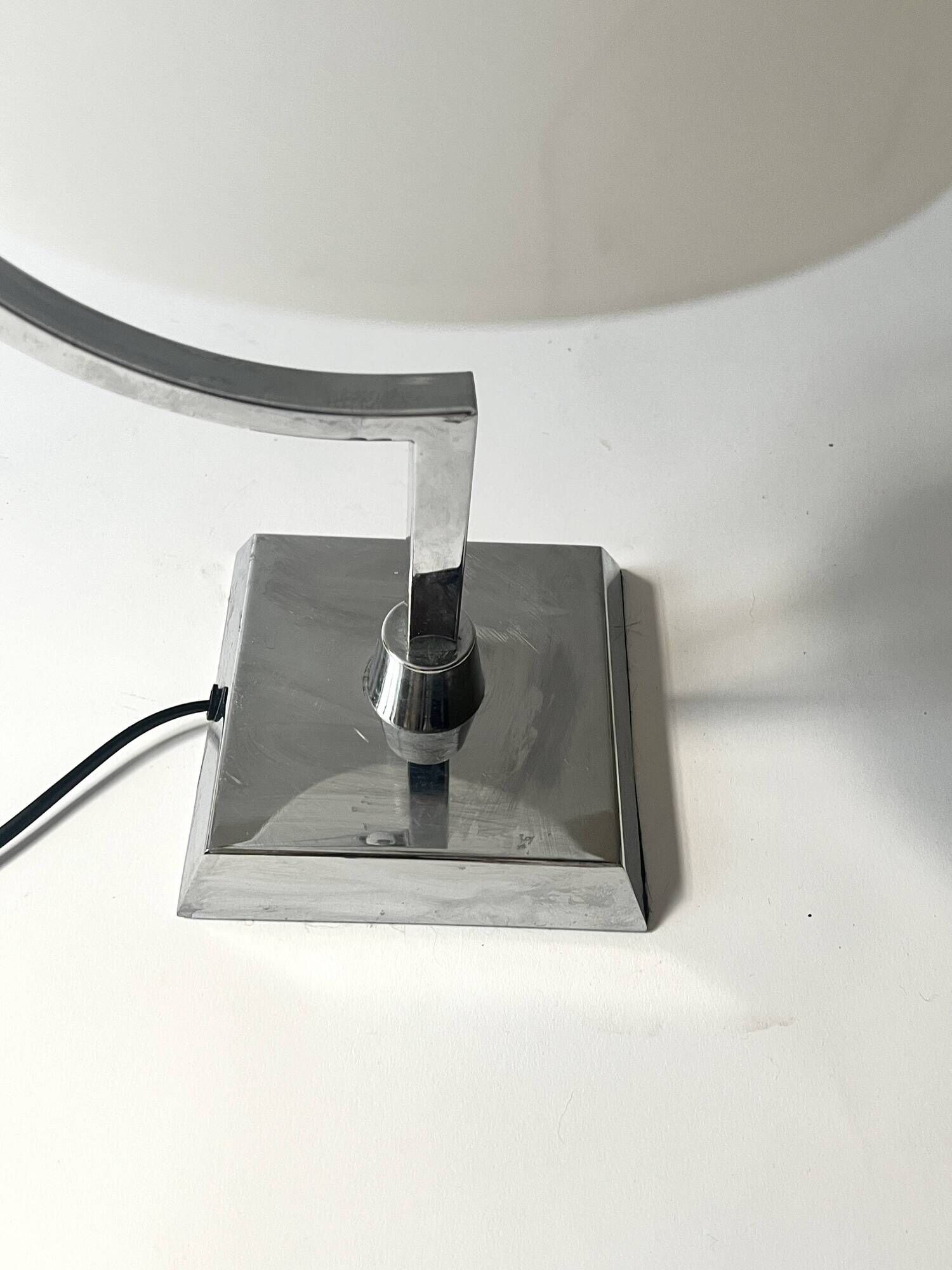 Bureau lamp / bedside lamp Bauhaus chrome metal & opal glass, design 1970