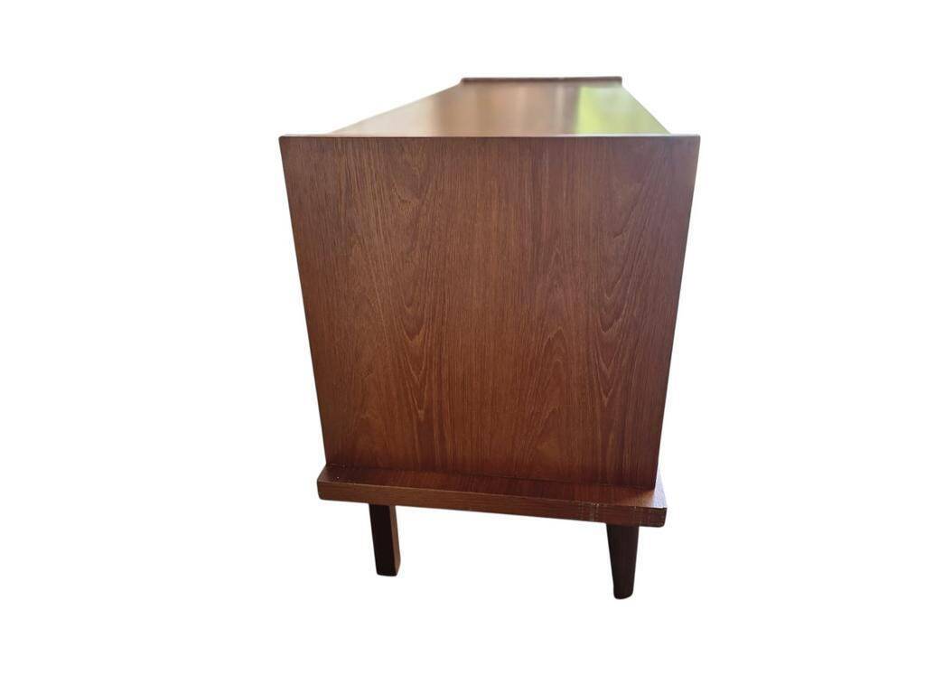 Vintage low cabinet / TV cabinet / low sideboard