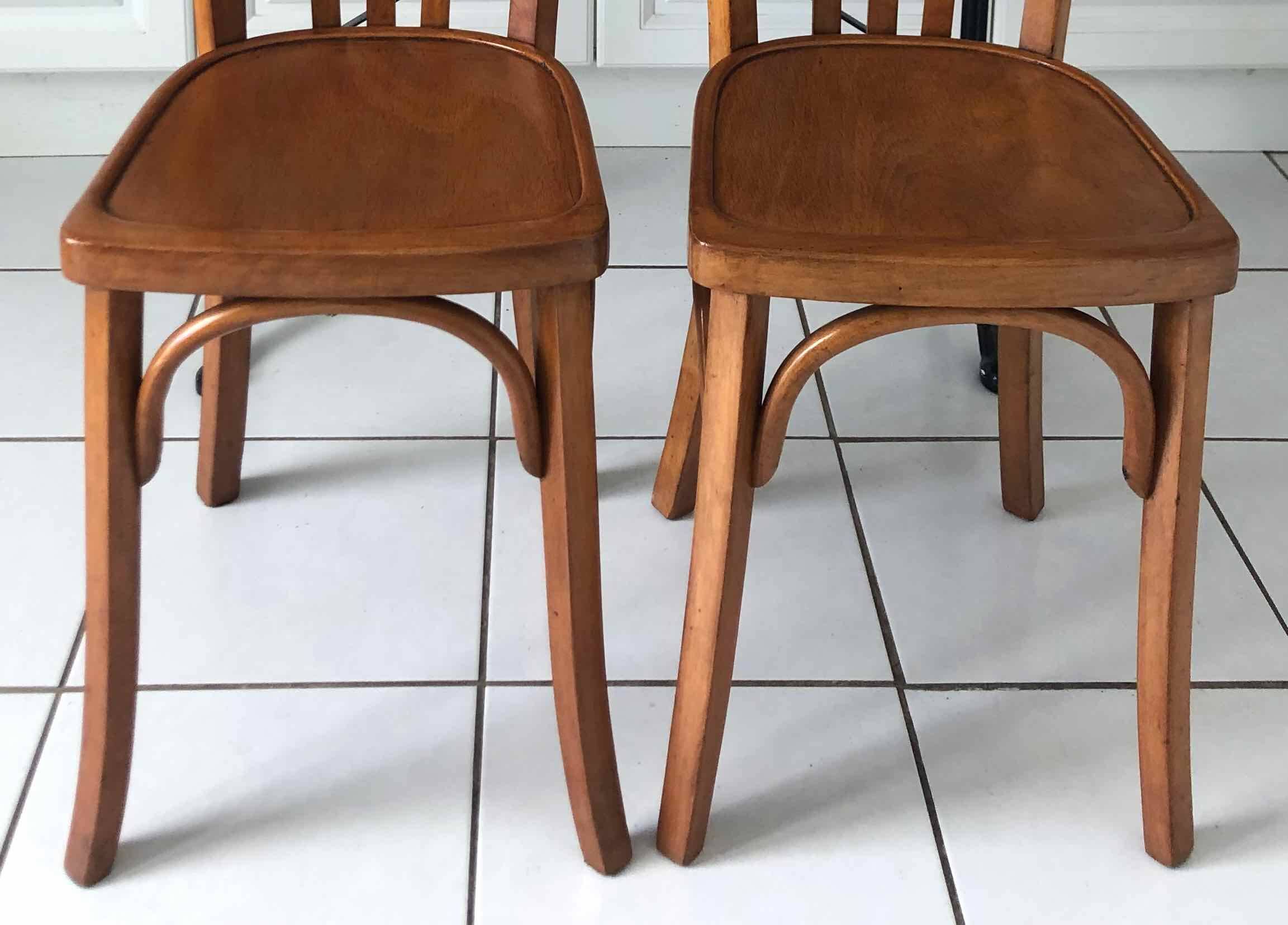 4 chaises bistrot années 50 type Baumann