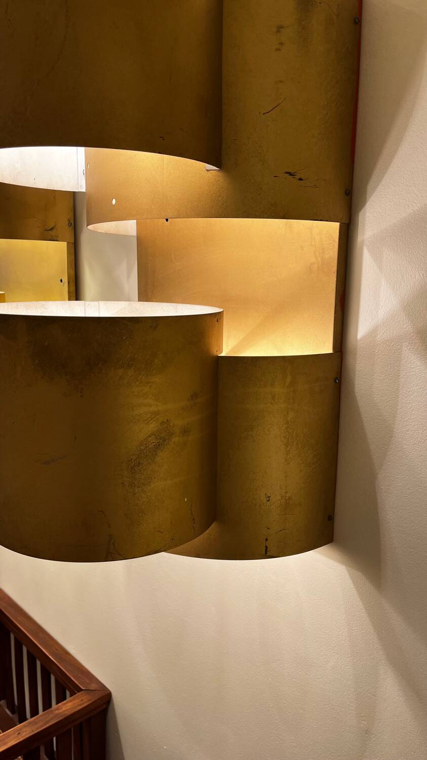 Large wall lights 70