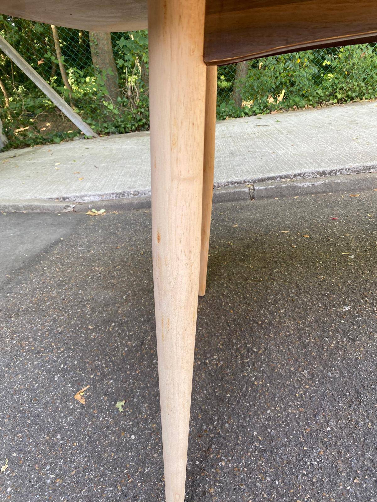 Renovated Scandinavian extendable dining table in teak and veneer from 1980.