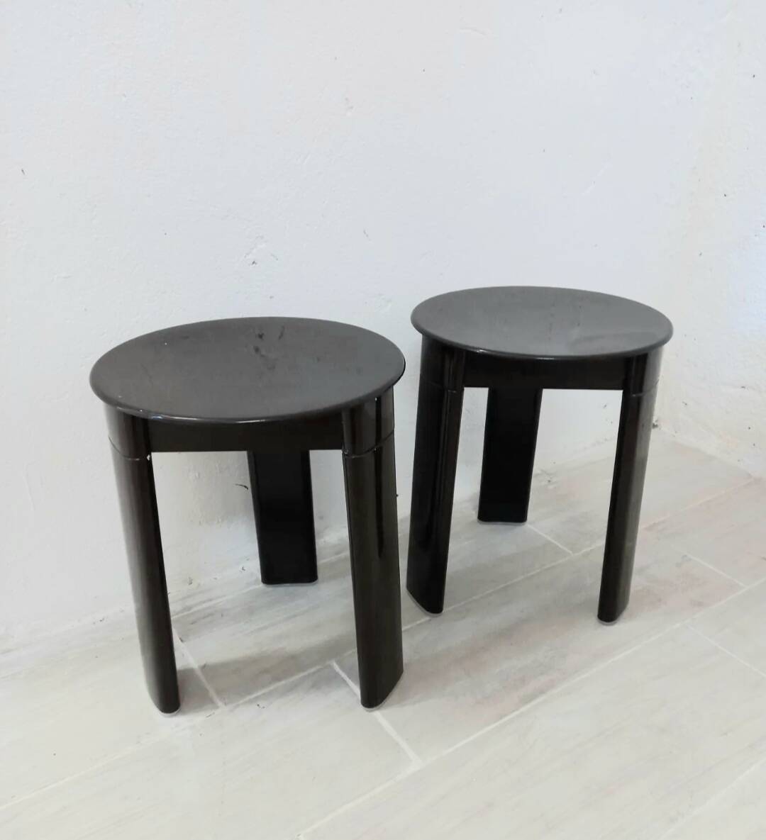 Pair of plastic stools Gedy