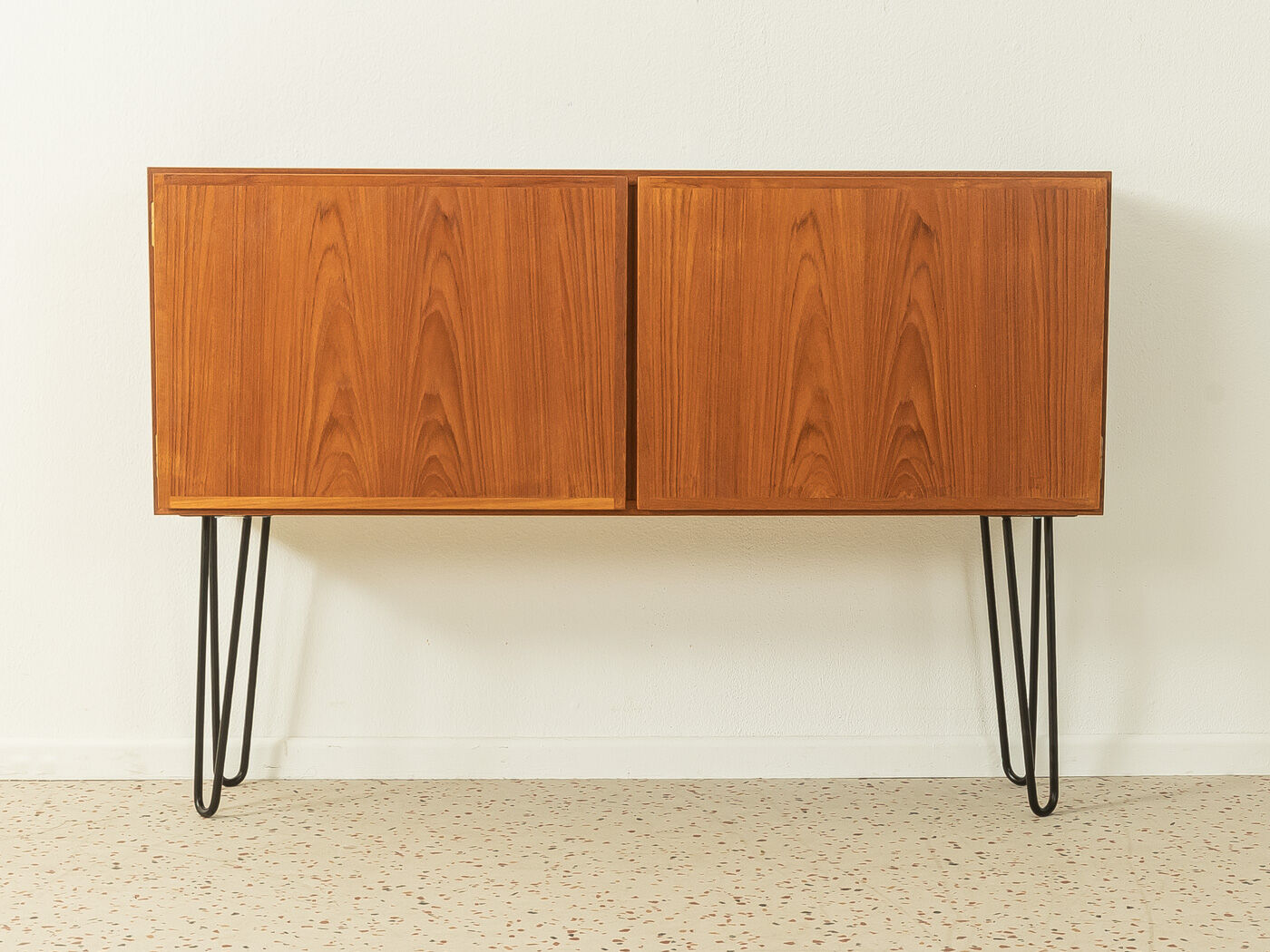 1960s Dresser, Omann Jun.