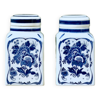 Paire de boîtes à thé ou à épices en faïence de Delft - bleu de Delft - Décor floral - 1960.