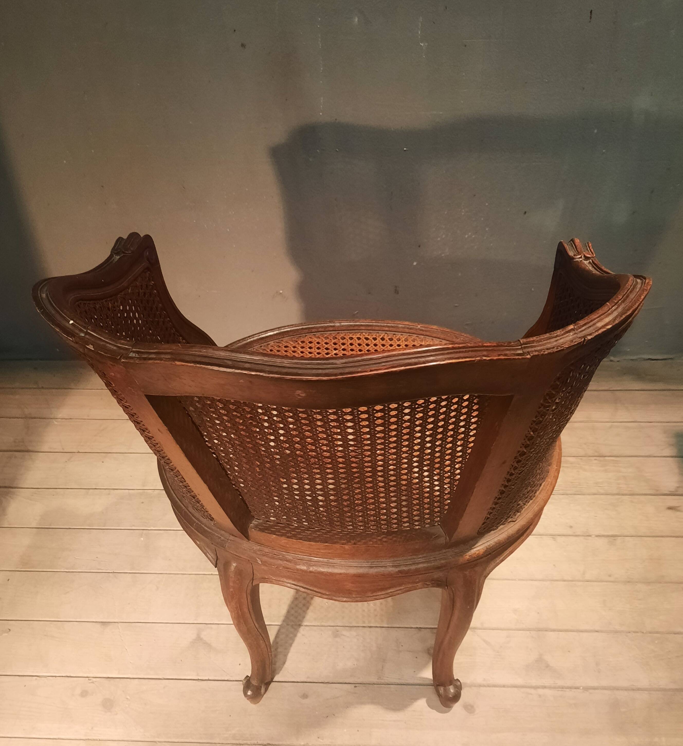 Fauteuil de burreau canné style Louis XV