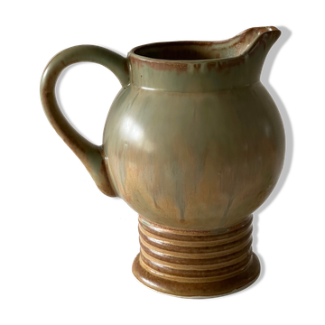 Pitcher in art deco sandstone