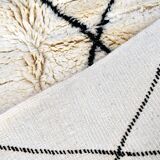 Moroccan Berber carpet Beni Ouarain with black diamonds 210 x 160 cm