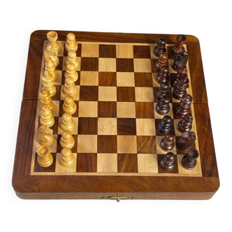 Travel chess set, in marquetry, magnetic pieces