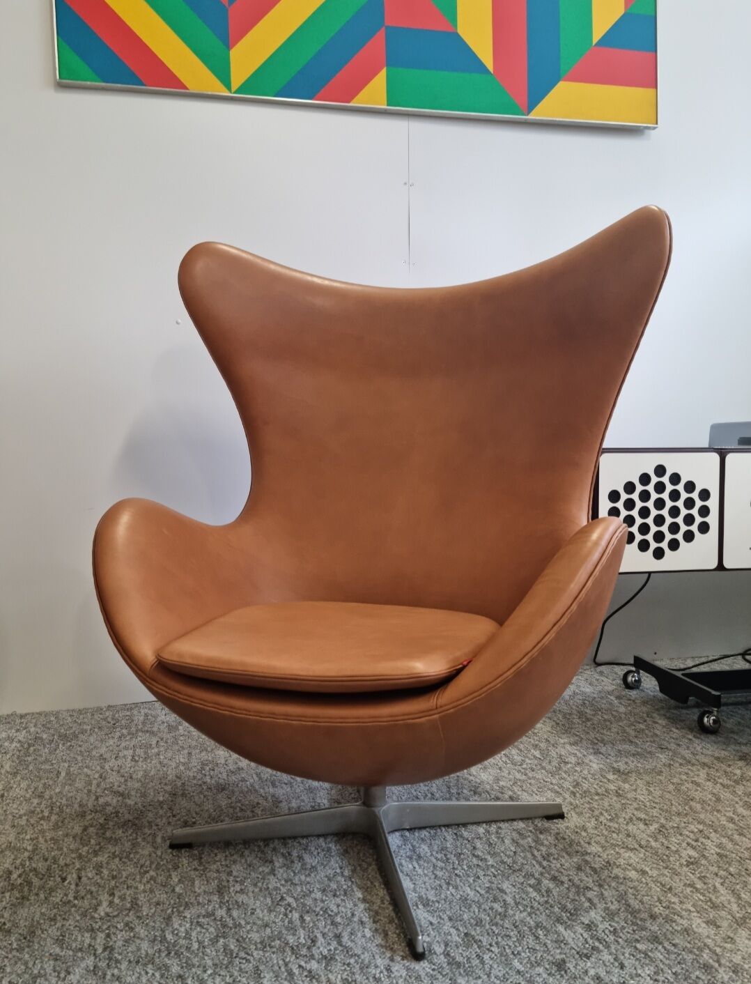 Pair Arne Jacobsen Egg chair by Fritz Hansen
