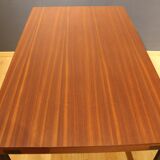 Extending table by Pierre Guariche for Huchers-Minvielle