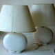 2 bedside lamps made of white ceramic with floral motifs and fabric lampshades, vintage from the 70s