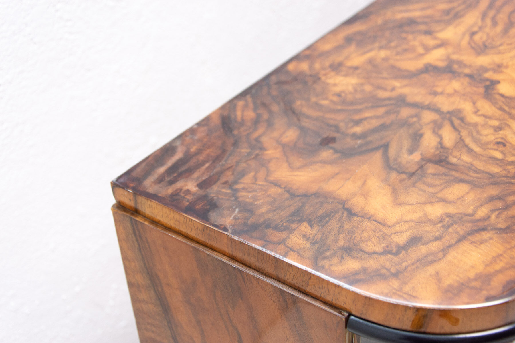 Art deco bar cabinet attribute to jindřich halabala, 1930s
