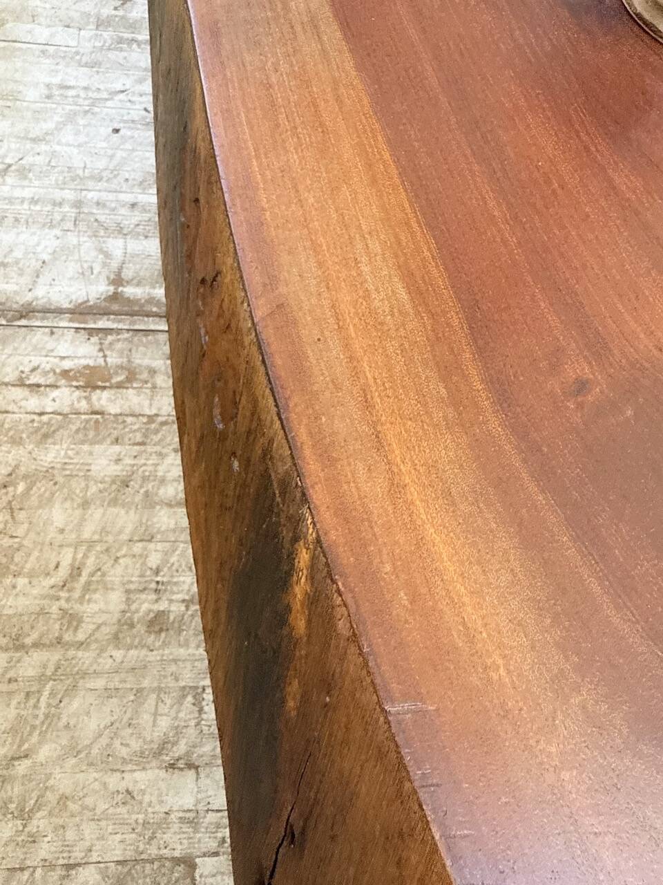 Table basse années 50 plateau bois exotique XXL