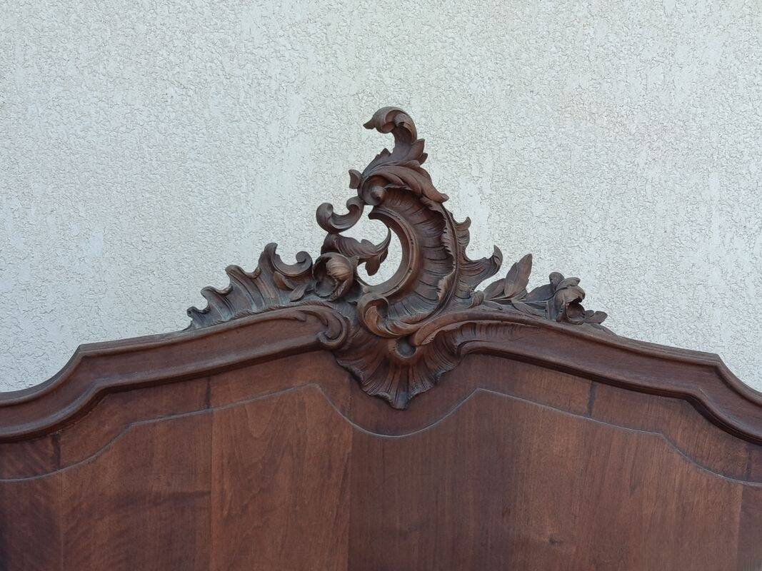 Walnut cabinetmaker's bed