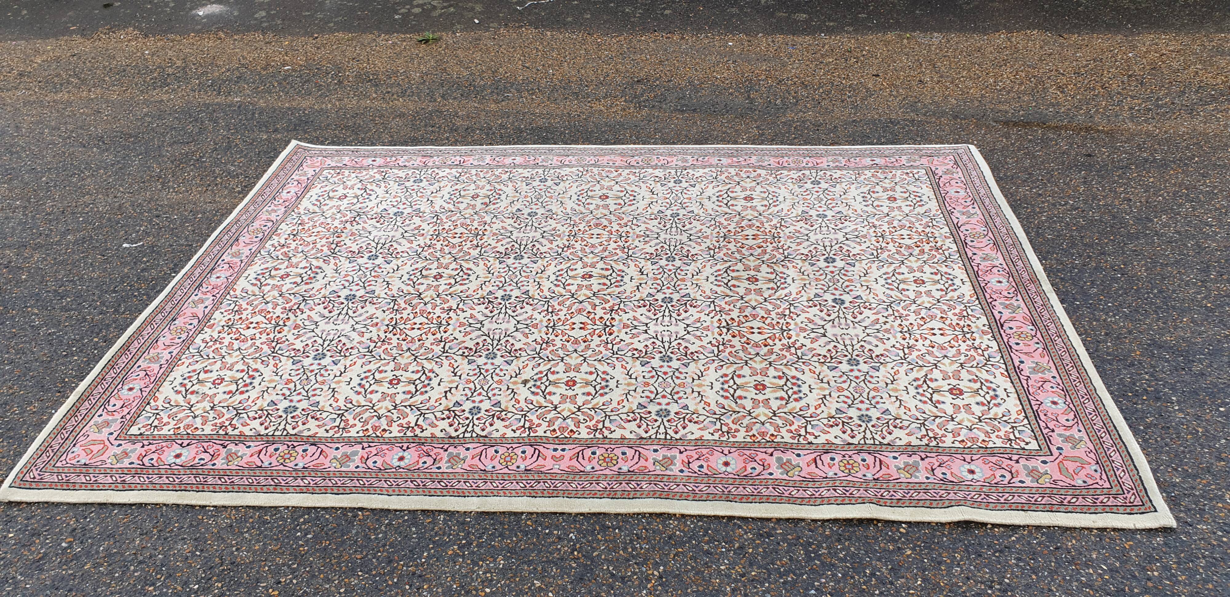 Traditional Persian carpet, 132x168 cm