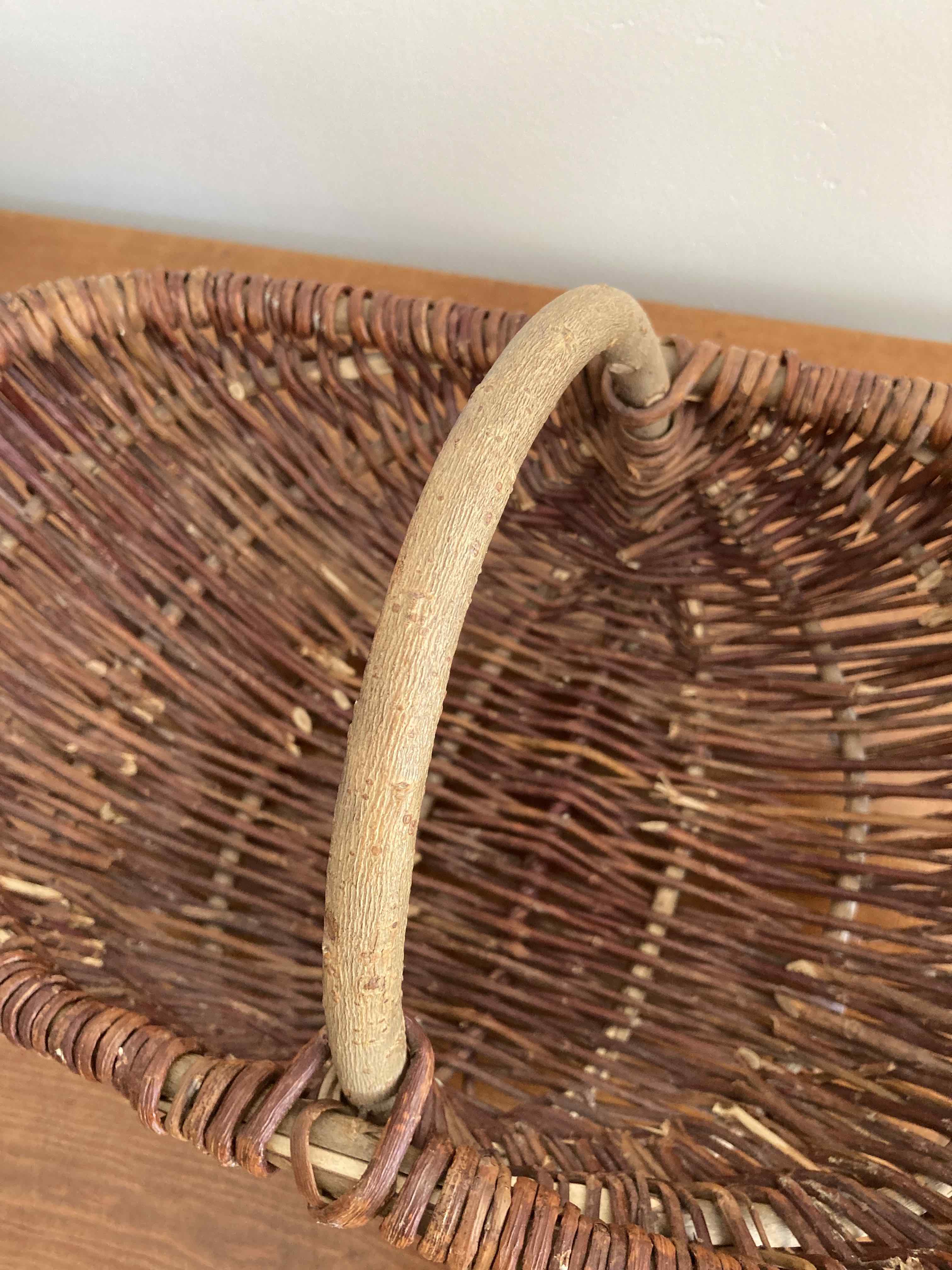 Pick-up basket