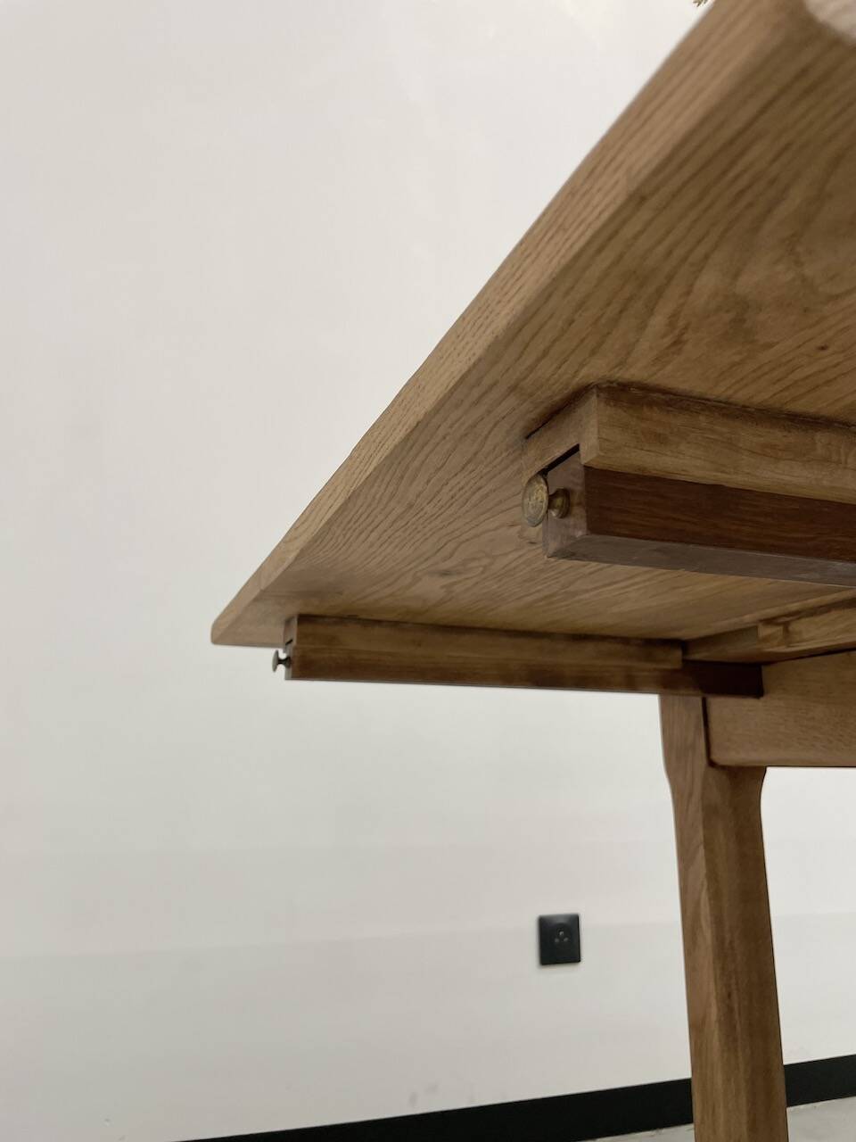 Oak farmhouse table 120cm + 200cm extensions