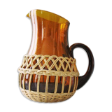 Carafe in glass and wicker