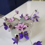 Vase pique flower signed