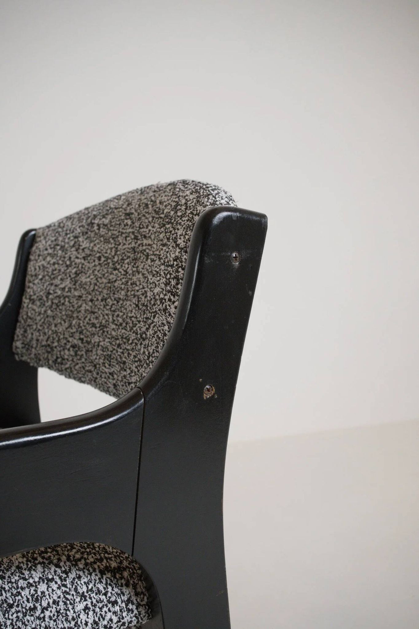 Chair in the style of Eero Aarnio