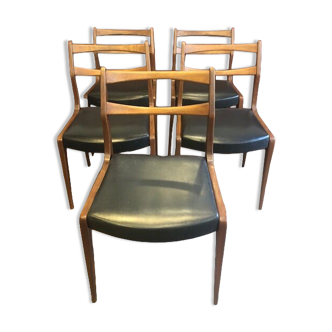 5 Scandinavian chairs