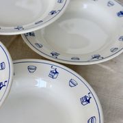 6 vintage earthenware breakfast plates