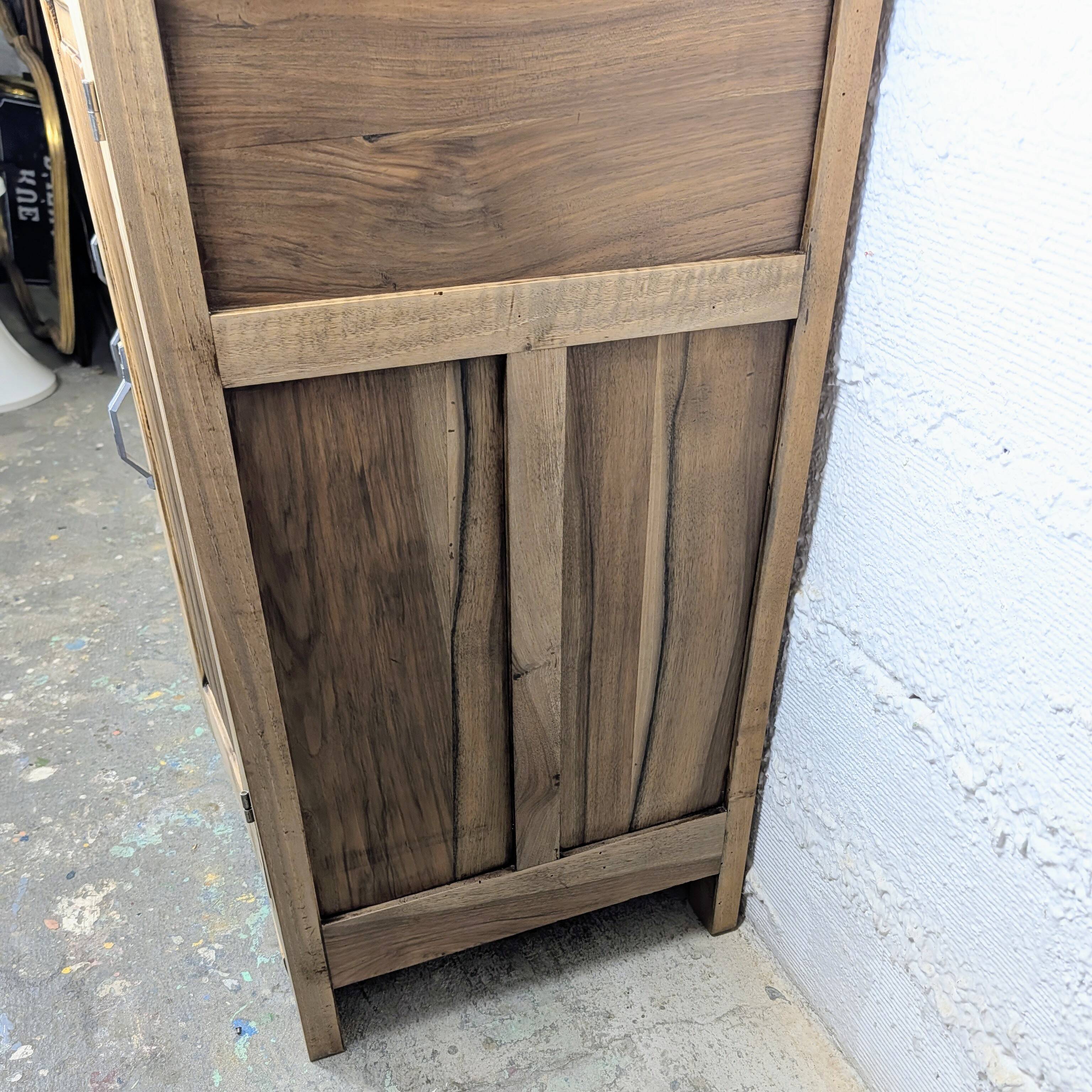 Buffet with 3 doors