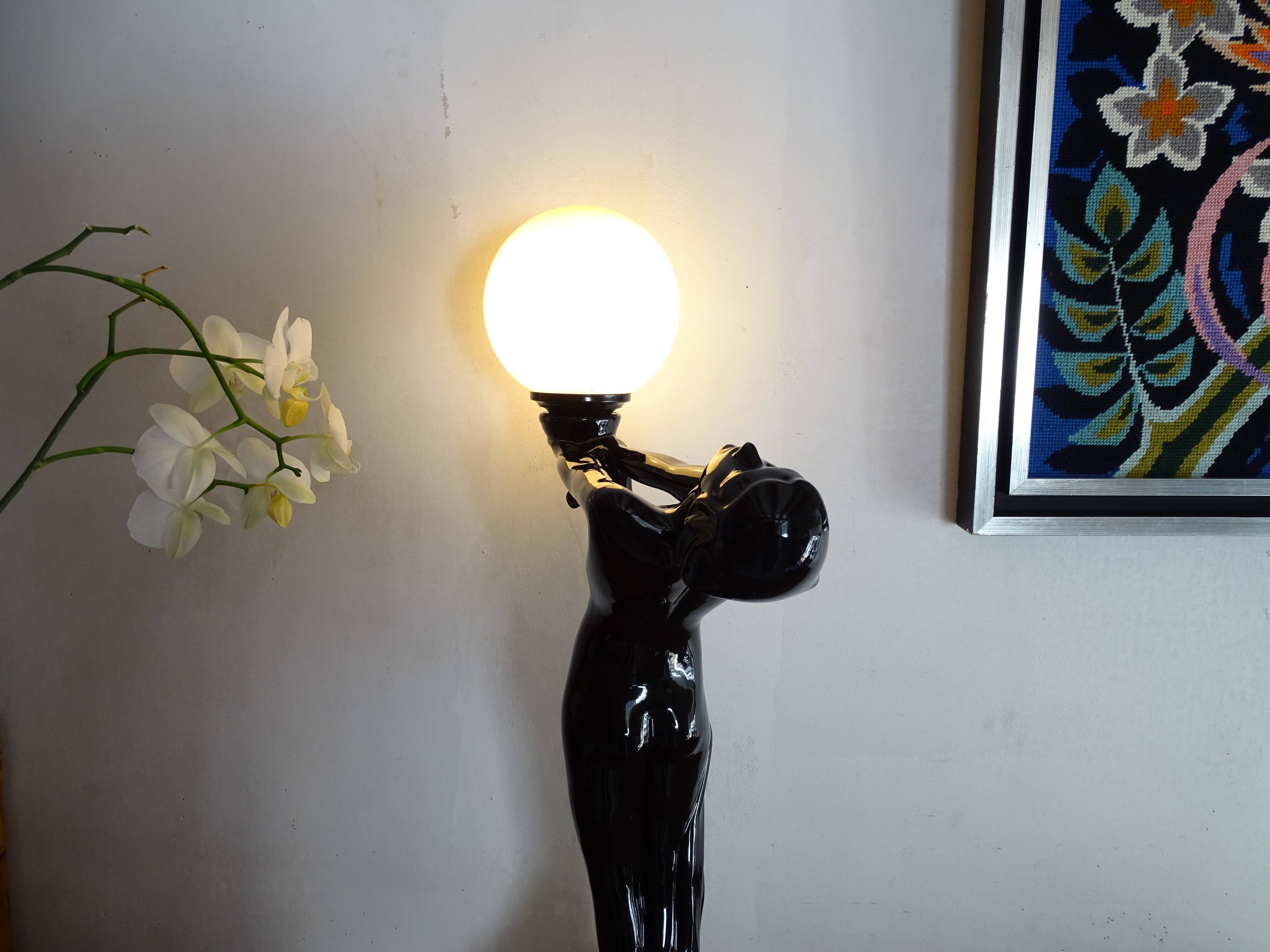 Lampe danseuse nue design 70's 80's- art déco globe boule