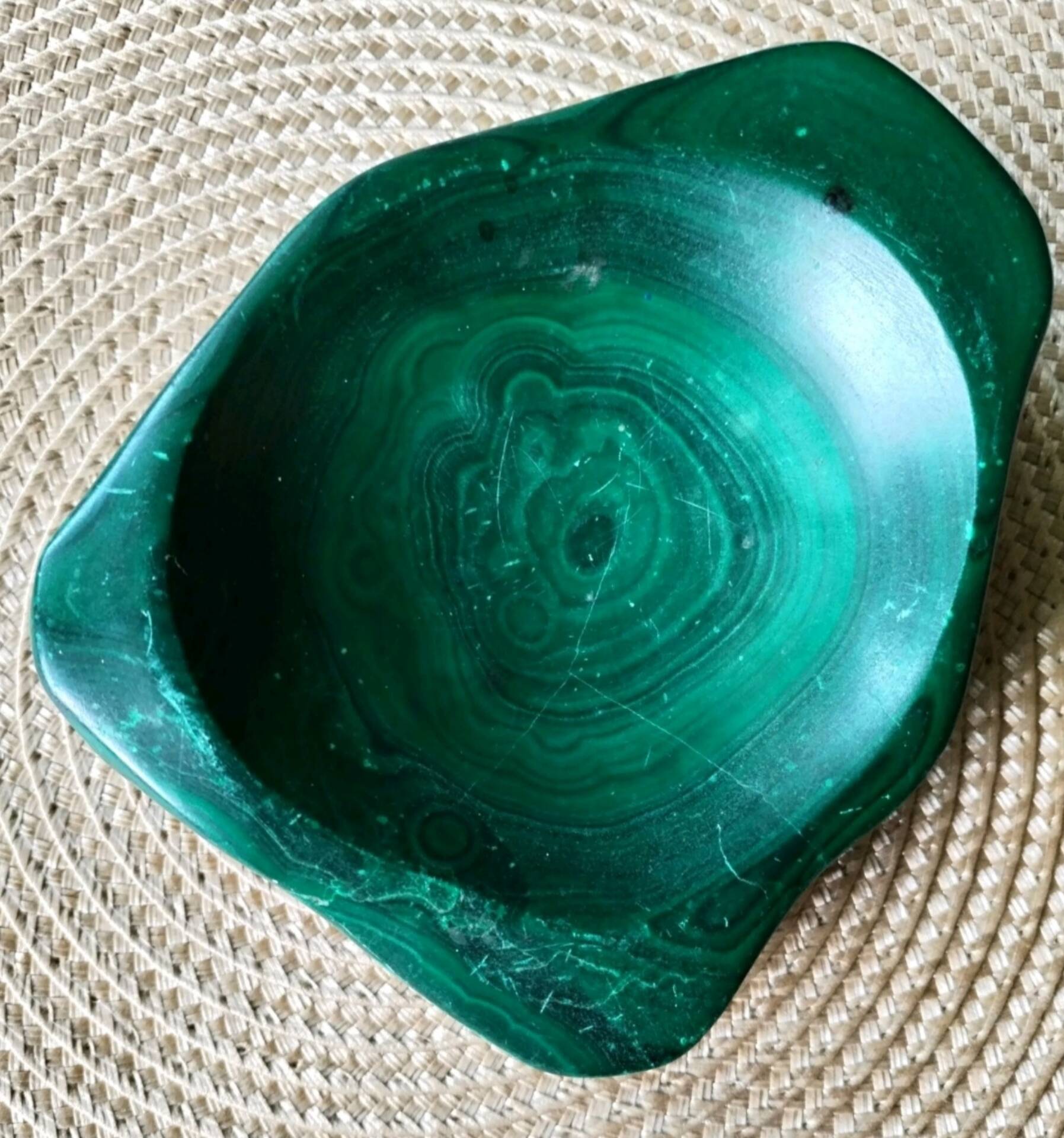 Vide-poche en malachite naturelle du Congo