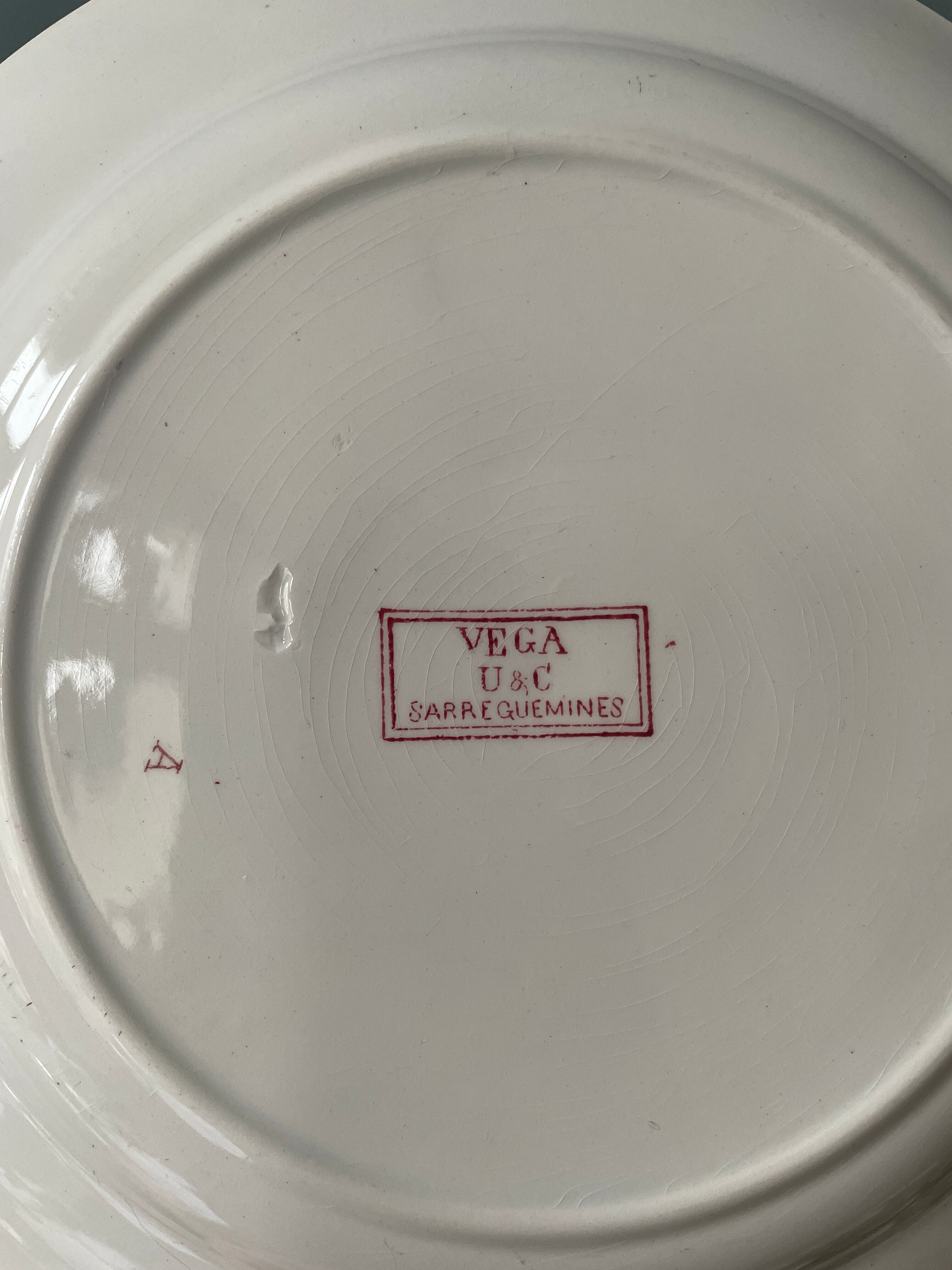 Set of 4 flat plates "Vega" U&C Sarreguemines