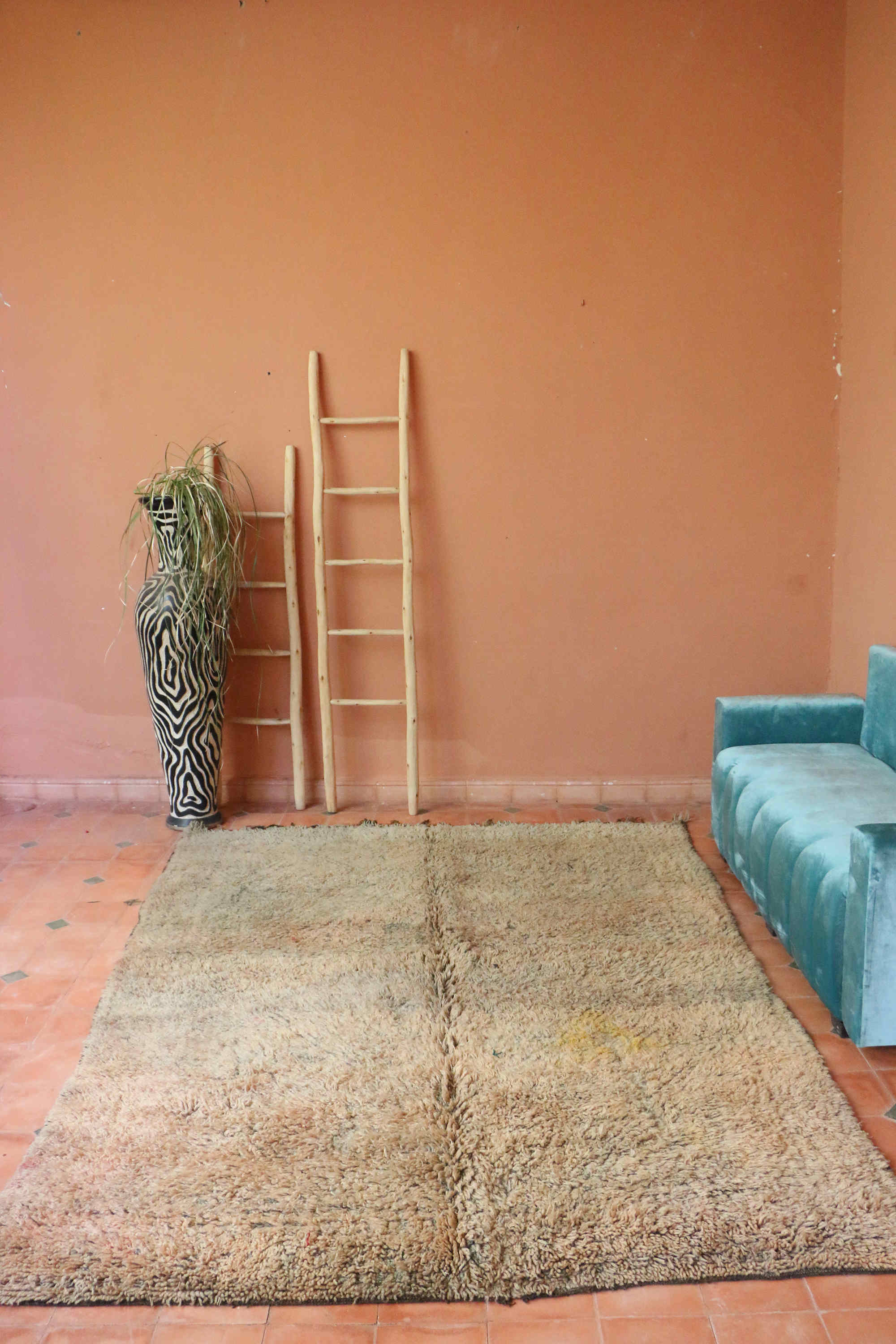 Vintage carpet Beni M'Guild 193 x 278 cm