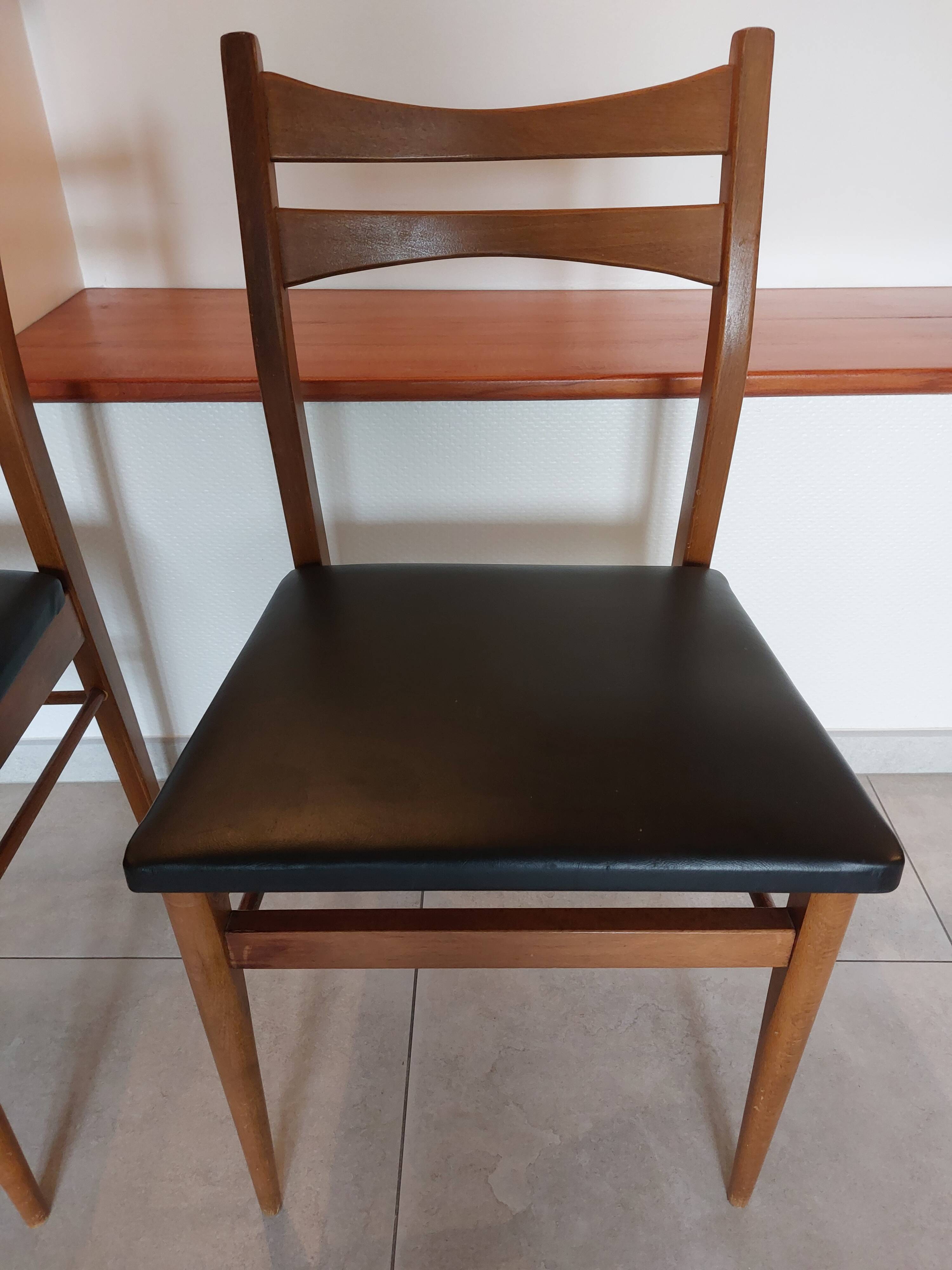 2 Scandinavian chairs