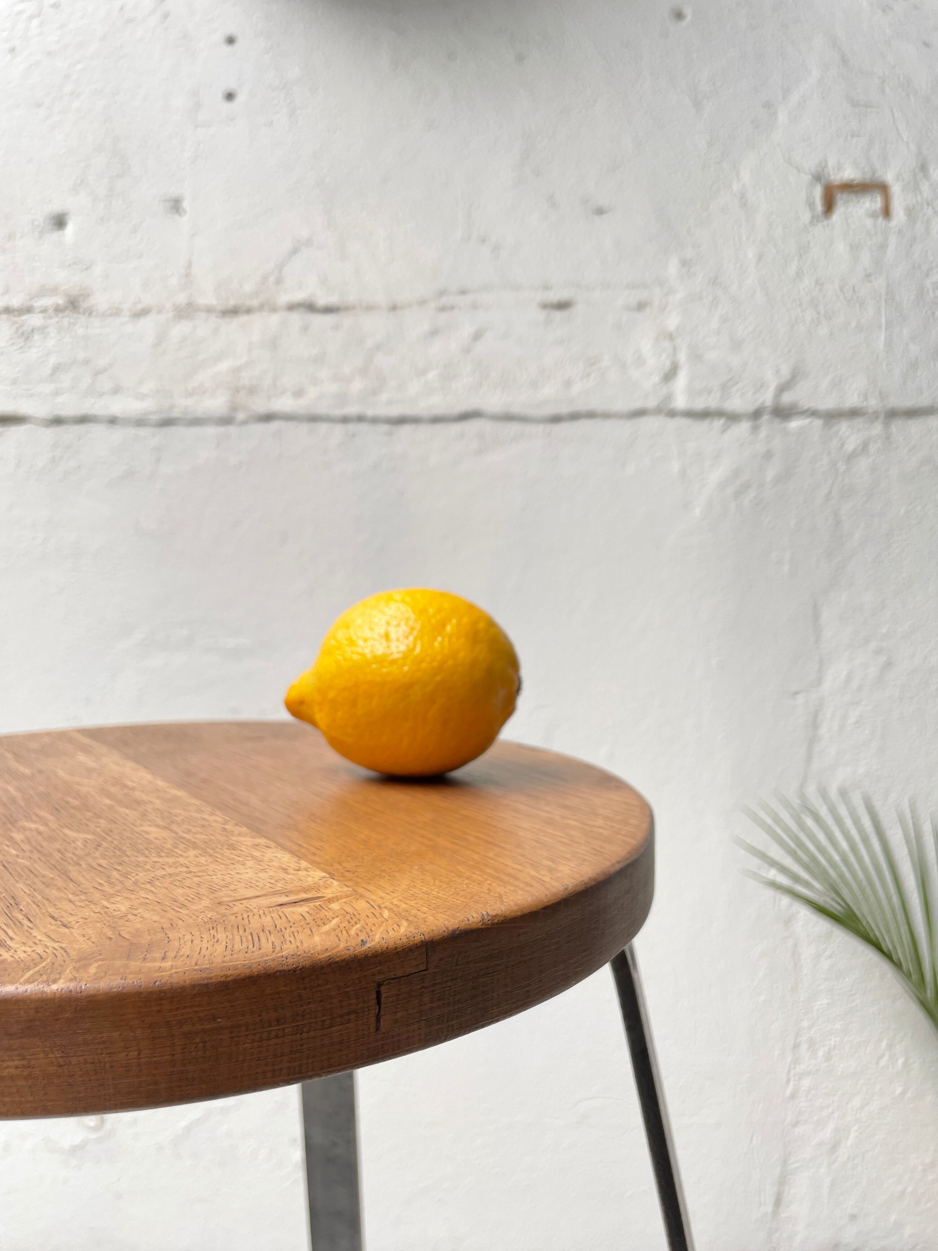 Biénaise fixed industrial workshop stool, circa 1940
