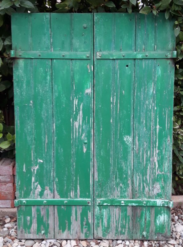 Pair of shutters H125xL87cm old painted fir