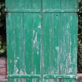 Paire de volets H125xL87cm anciens en sapin peint